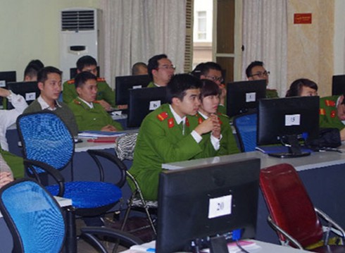 Tội phạm công nghệ cao năm 2015: Lắm thủ đoạn mới, nhiều người sập bẫy - ảnh 1