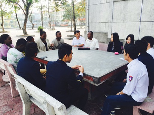 Ấm nồng Tết Việt với sinh viên nước ngoài - ảnh 1