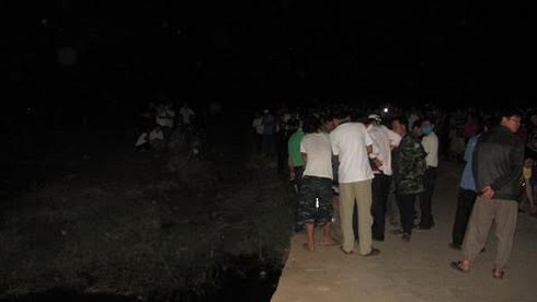 Nữ sinh lớp 7 chết bất thường dưới bờ suối, nhiều vết máu vương vãi - ảnh 1