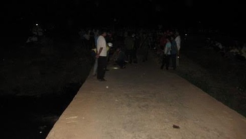 Nữ sinh lớp 7 chết bất thường dưới bờ suối, nhiều vết máu vương vãi - ảnh 2