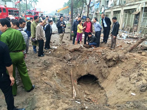 Cưa bom, ba thanh thiếu niên chết thảm - ảnh 1