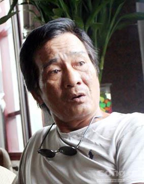 Bắt giam đại gia mua dâm được hưởng án treo… vì có bằng khen - ảnh 2