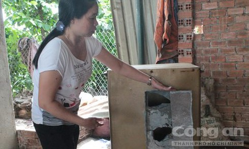 Trộm đục két sắt giữa ban ngày, lấy đi 230 triệu đồng - ảnh 2