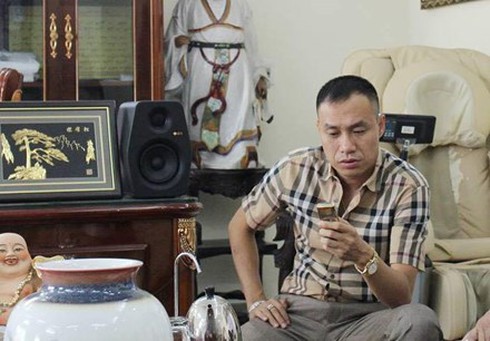 Khởi tố trùm giang hồ “khoác áo” doanh nhân - ảnh 1