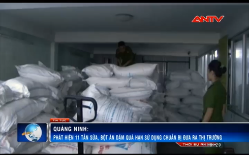 Ngăn chặn 11 tấn sữa, bột ăn dặm quá hạn tuồn ra thị trường - ảnh 1