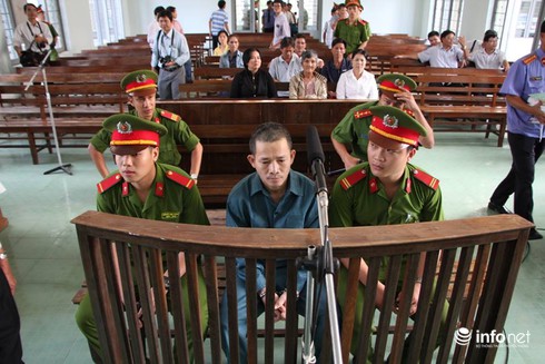 Vụ khiến ông Nén bị tù oan 18 năm: Tuyên phạt nghi can chính 20 năm tù - ảnh 8
