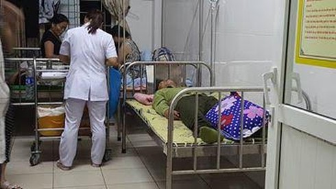 Trưởng công an xã rách lưỡi: Thổi súng bị cướp cò - ảnh 1