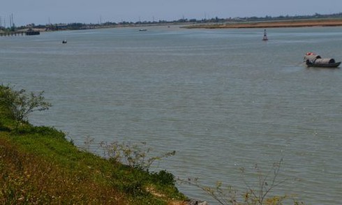 Phát hiện thi thể trôi trên sông Lam - ảnh 1