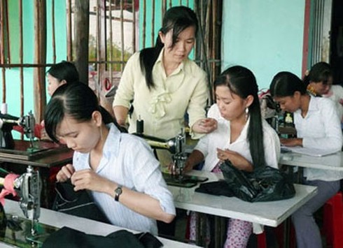 Kết quả từ Đề án Hỗ trợ phụ nữ học nghề, tạo việc làm giai đoạn 2010 - 2015 - ảnh 1