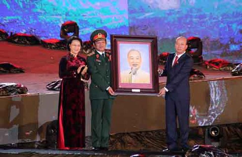 Kỷ niệm 80 năm Ngày Truyền thống công nhân vùng mỏ ngành than - ảnh 1