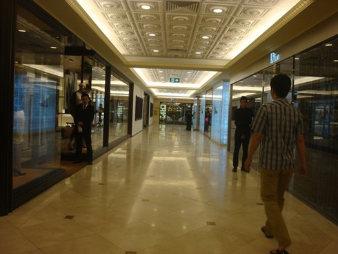 Tràng Tiền Plaza thời đại gia đi đâu hết? - ảnh 2