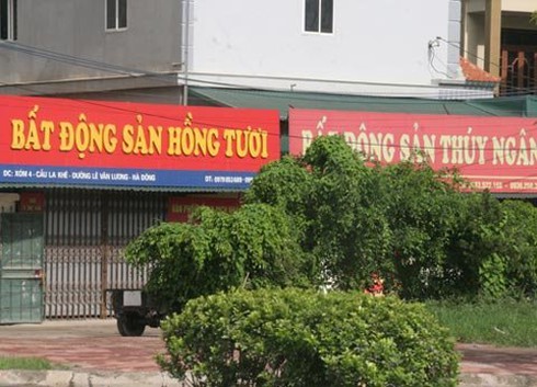 Sàn bất động sản trước nguy cơ đóng cửa hàng loạt - ảnh 1