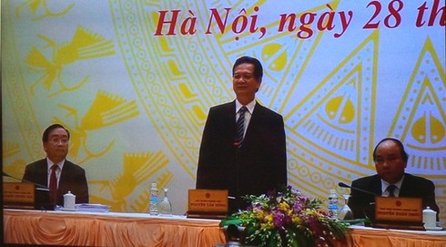 Thủ tướng: Không ổn định kinh tế vĩ mô, không thể giảm lãi suất - ảnh 2