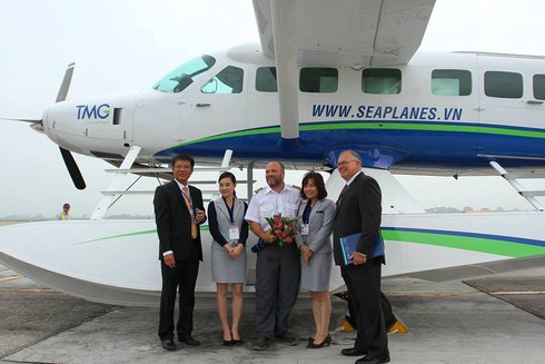 Hình ảnh đầu tiên của thủy phi cơ vượt 15.000km về Việt Nam - ảnh 5