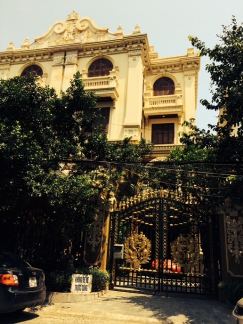 Sững sờ trước những biệt thự lộng lẫy, hàng trăm tỷ của các đại gia HN - ảnh 6