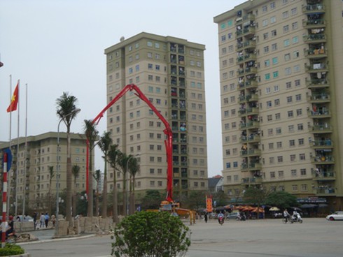 Căn hộ bình dân mất ngôi - ảnh 1