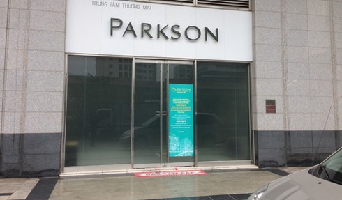 Lình xinh đóng cửa Parkson:
