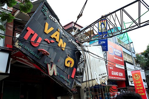 Hà Nội mạnh tay “xử” các nhà thầu nếu tái phạm sự cố trên tuyến đường sắt - ảnh 1