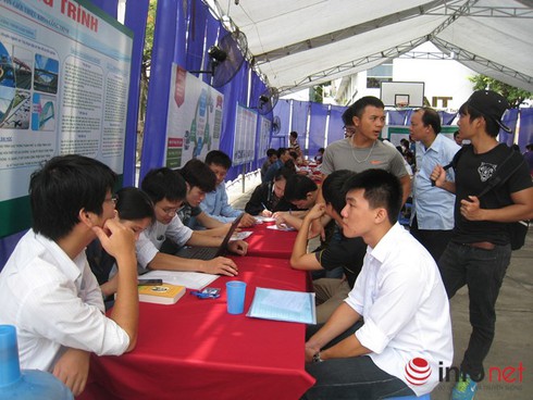 Xét tuyển ĐH, CĐ: Thủ tướng yêu cầu Bộ GD&ĐT báo cáo tổng kết, đánh giá kỳ thi - ảnh 1