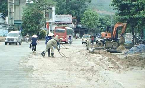 220 tỷ đồng hỗ trợ 9 địa phương khắc phục thiệt hại mưa, lũ - ảnh 1