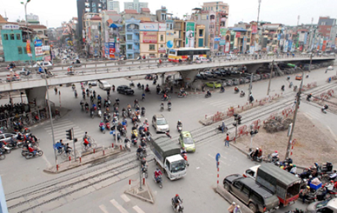 Hà Nội: Đường vành đai 2 Ngã Tư Sở - Minh Khai vẫn mắc chuyện mặt bằng - ảnh 1