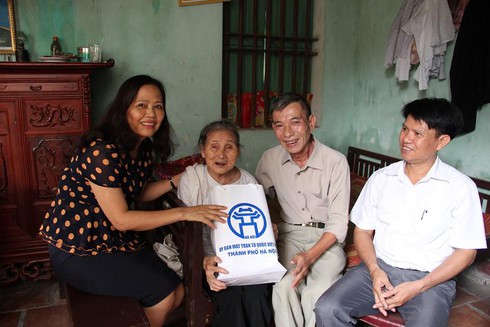 Hà Nội: Chi gần 55 tỷ đồng tặng quà các đối tượng chính sách dịp 27/7 - ảnh 1