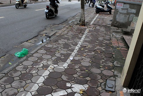 Vỉa hè: Nếu không cho thuê sẽ sinh ra...