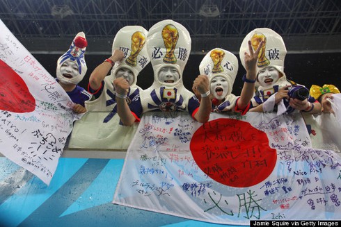 Dị như fan Nhật Bản mặc đồ đi xem World Cup - ảnh 5