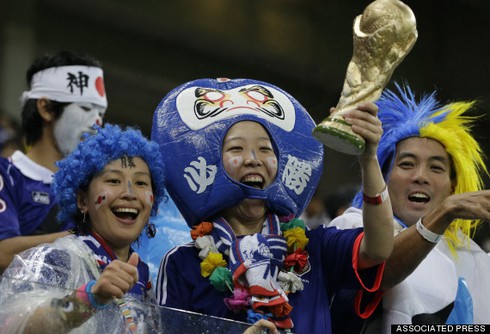 Dị như fan Nhật Bản mặc đồ đi xem World Cup - ảnh 7