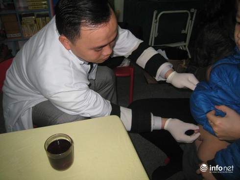 Cáu bẩn bộ phận sinh dục: Bác sĩ phát hoảng khi khám cho các bé trai - ảnh 1