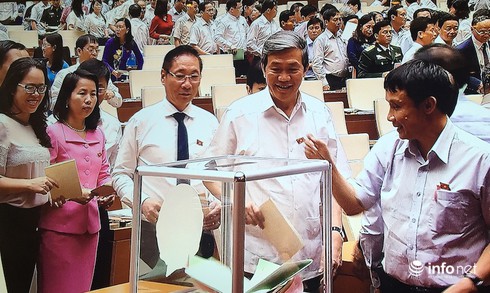 Thông qua danh sách bầu Chủ tịch, Phó chủ tịch Quốc hội khóa XIV - ảnh 1