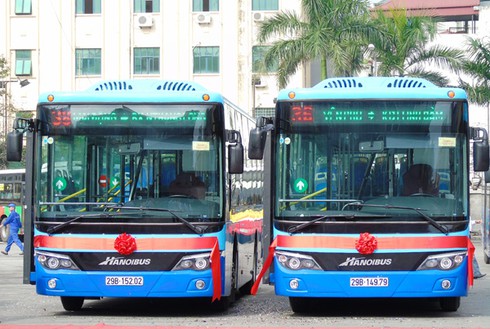 Hà Nội thay thế phương tiện cũ cho 2 tuyến bus nội đô - ảnh 1