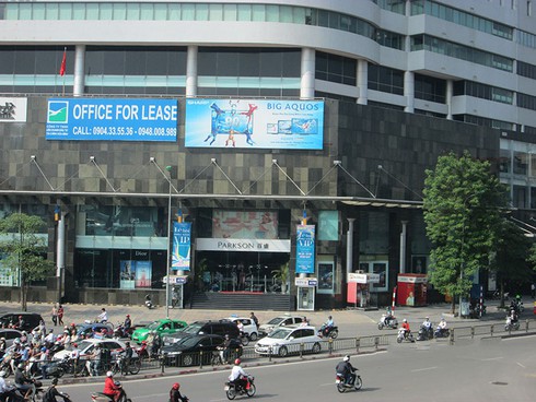 Hà Nội: Tổng kiểm tra bảng quảng cáo ngoài trời - ảnh 1