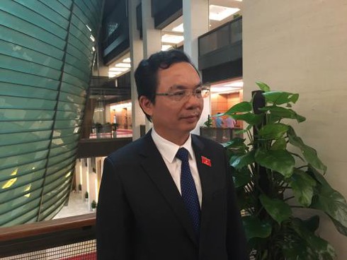 Cấm địa phương nhận xe DN tặng: Củng cố niềm tin về Chính phủ liêm chính - ảnh 1