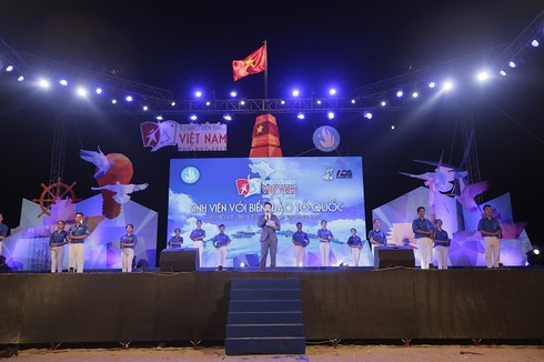 7.000 người dân tham dự đêm