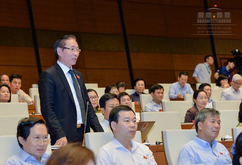Bộ trưởng Bộ Y tế: Hơn 7.000 cán bộ y tế bị kỷ luật, từ 2020 hết quá tải BV - ảnh 2