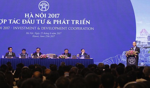 Thủ tướng Nguyễn Xuân Phúc: Chính phủ kiến tạo không thể chỉ dừng lại ở lời nói - ảnh 1