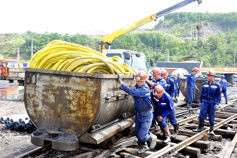 Quảng Ninh: Vẫn chưa tìm thấy công nhân mất tích trong vụ bục nước hầm lò - ảnh 4