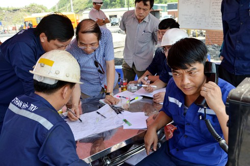 Quảng Ninh: Vẫn chưa tìm thấy công nhân mất tích trong vụ bục nước hầm lò - ảnh 5