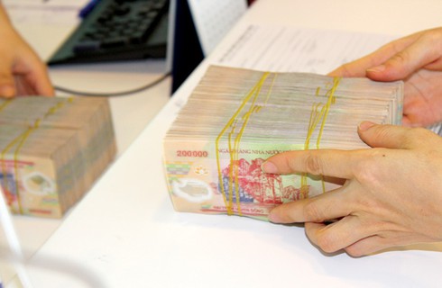 Hụt ngàn tỷ, nhà băng vẫn