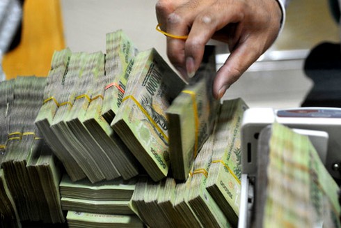 Hoãn siết nợ xấu