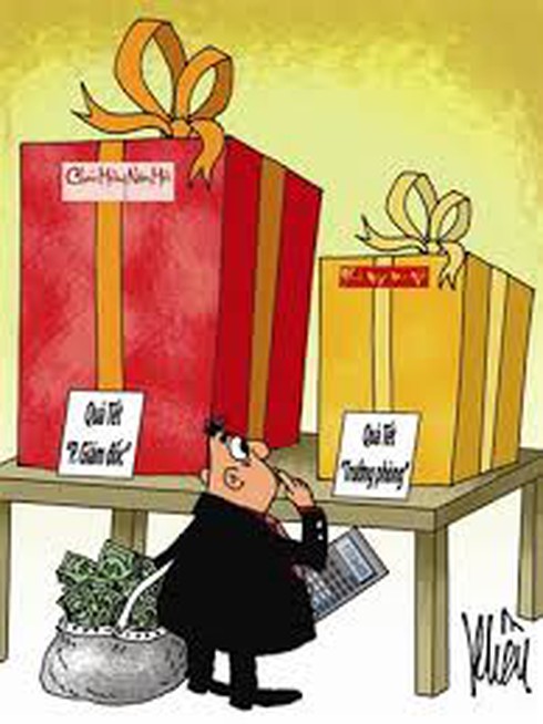 Bộ Tài chính cấm cán bộ mang quà Tết đến nhà 'sếp' - ảnh 1