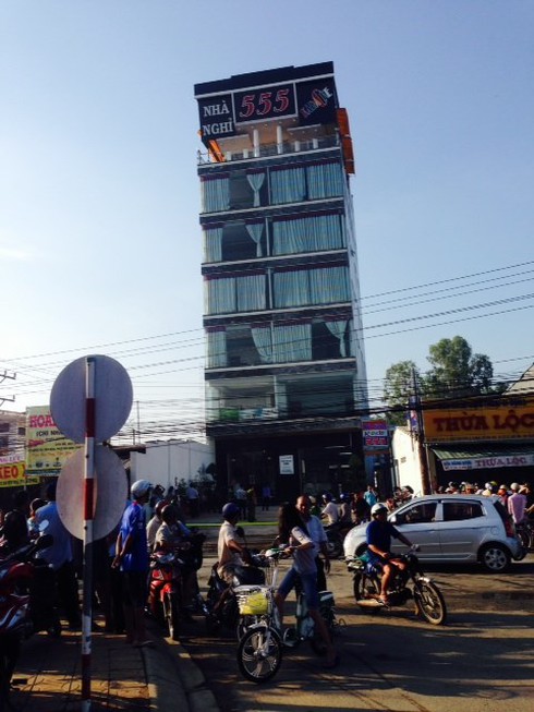 Vụ xả súng trên nóc ngân hàng: Sếp Vietcombank lên tiếng - ảnh 1