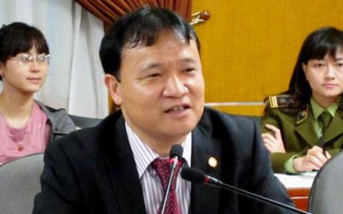 Thứ trưởng Công thương bức xúc vì