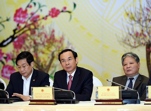 Sếp ngân hàng, BĐS rơi vào lao lý: Tình thế buộc cơ quan điều tra vào cuộc - ảnh 1