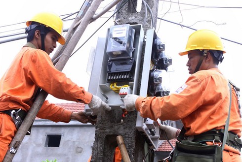 EVN trình tăng giá điện tối đa 9,5% - ảnh 1