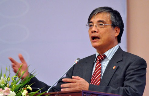 TS. Trần Đình Thiên: “Neo tỷ giá sẽ rủi ro cho thị trường ngoại hối