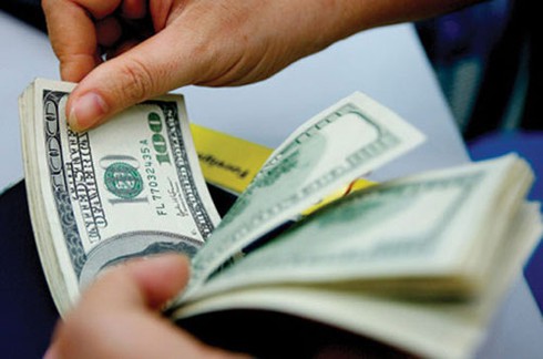 Giá vàng hôm nay 7/5 đi ngang, giá USD tăng mạnh - ảnh 1