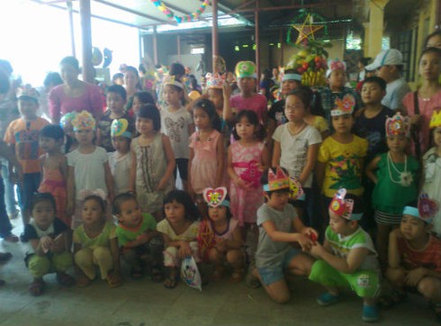 Trung thu em ước được gặp mẹ! - ảnh 1