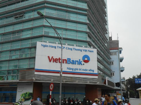 Hàng loạt ngân hàng từ chối mua vàng SJC - ảnh 2